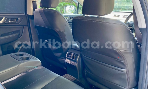 Nunua Ilio tumika Subaru Legacy Nyingine Gari ndani ya Kampala nchini Uganda Nunua Ilio tumika Subaru Legacy Nyingine Gari ndani ya Kampala nchini Uganda