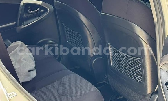 Buy Used Toyota RAV4 White Car in Kampala in Uganda Buy Used Toyota RAV4 White Car in Kampala in Uganda