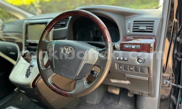 Buy Used Toyota Alphard Black Car in Bombo in Central Buy Used Toyota Alphard Black Car in Bombo in Central