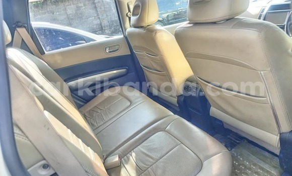 Nunua Ilio tumika Nissan X鈥揟rail Nyeupe Gari ndani ya Bombo nchini Kati Nunua Ilio tumika Nissan X鈥揟rail Nyeupe Gari ndani ya Bombo nchini Kati