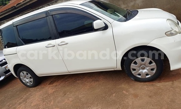 Nunua Ilio tumika Toyota Sienta Nyeupe Gari ndani ya Bugembe nchini Mashariki Nunua Ilio tumika Toyota Sienta Nyeupe Gari ndani ya Bugembe nchini Mashariki