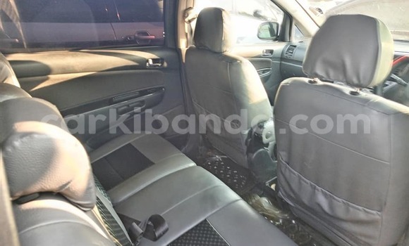 Nunua Ilio tumika Toyota Corolla Nyeusi Gari ndani ya Bombo nchini Kati Nunua Ilio tumika Toyota Corolla Nyeusi Gari ndani ya Bombo nchini Kati