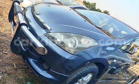 Nunua Ilio tumika Toyota Corolla Nyeusi Gari ndani ya Bombo nchini Kati Nunua Ilio tumika Toyota Corolla Nyeusi Gari ndani ya Bombo nchini Kati