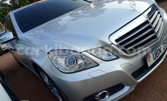 Gura Yakoze Mercedes‒Benz E–Class Other Imodoka i Bugembe mu Eastern