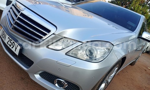 Nunua Ilio tumika Mercedes鈥払enz E鈥揅lass Nyingine Gari ndani ya Bugembe nchini Mashariki Nunua Ilio tumika Mercedes鈥払enz E鈥揅lass Nyingine Gari ndani ya Bugembe nchini Mashariki