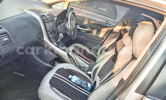 Nunua Ilio tumika Toyota Blade Nyingine Gari ndani ya Hima nchini Magharibi Nunua Ilio tumika Toyota Blade Nyingine Gari ndani ya Hima nchini Magharibi