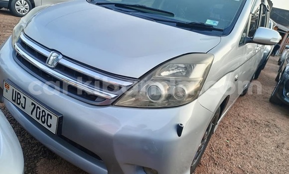 Nunua Ilio tumika Toyota IST Nyingine Gari ndani ya Apac nchini Kaskazini Nunua Ilio tumika Toyota IST Nyingine Gari ndani ya Apac nchini Kaskazini