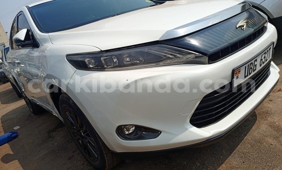 Nunua Ilio tumika Toyota Harrier Nyeupe Gari ndani ya Bugembe nchini Mashariki Nunua Ilio tumika Toyota Harrier Nyeupe Gari ndani ya Bugembe nchini Mashariki