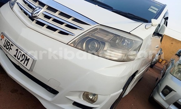 Buy Used Toyota Alphard White Car in Arua in Uganda
