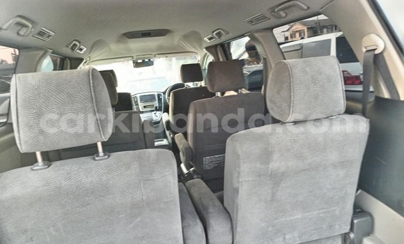 Nunua Ilio tumika Toyota Alphard Nyeupe Gari ndani ya Arua nchini Uganda Nunua Ilio tumika Toyota Alphard Nyeupe Gari ndani ya Arua nchini Uganda