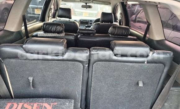 Nunua Ilio tumika Toyota Wish Nyeupe Gari ndani ya Arua nchini Uganda Nunua Ilio tumika Toyota Wish Nyeupe Gari ndani ya Arua nchini Uganda