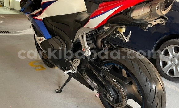 Buy Used Honda CBR White Bike in Kampala in Uganda Buy Used Honda CBR White Bike in Kampala in Uganda
