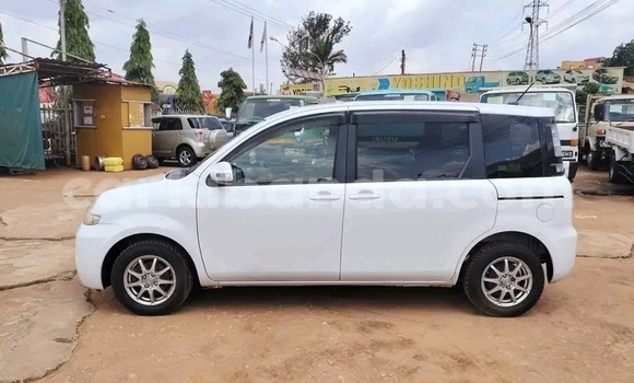 Acheter Occasion Voiture Toyota Sienta Autre à Bombo, Central Acheter Occasion Voiture Toyota Sienta Autre à Bombo, Central