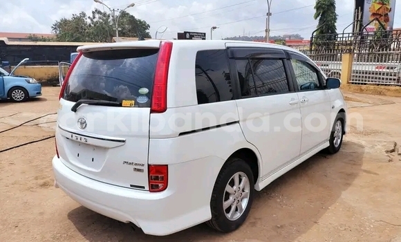 Acheter Occasion Voiture Toyota ISis Autre à Bugembe, Est Acheter Occasion Voiture Toyota ISis Autre à Bugembe, Est