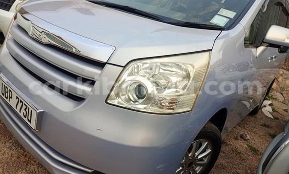 Gura Yakoze Toyota Corolla Other Imodoka i Kampala mu Uganda Gura Yakoze Toyota Corolla Other Imodoka i Kampala mu Uganda