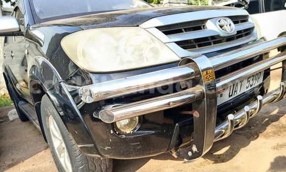 Gura Yakoze Toyota Fortuner Other Imodoka i Kampala mu Uganda Gura Yakoze Toyota Fortuner Other Imodoka i Kampala mu Uganda