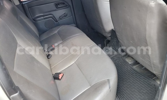 Acheter Occasion Voiture Isuzu D–MAX Blanc à Bombo, Central Acheter Occasion Voiture Isuzu D–MAX Blanc à Bombo, Central