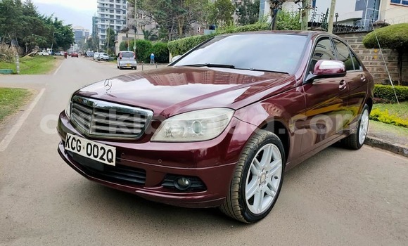 Acheter Occasion Voiture Mercedes‒Benz C–Class Autre à Bombo, Central Acheter Occasion Voiture Mercedes‒Benz C–Class Autre à Bombo, Central