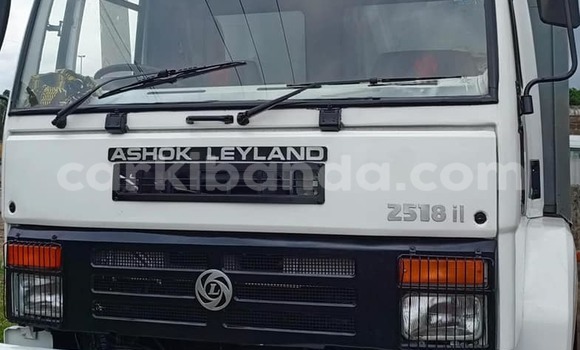 Acheter Occasion Voiture Isuzu 117 Blanc à Bugembe, Est Acheter Occasion Voiture Isuzu 117 Blanc à Bugembe, Est