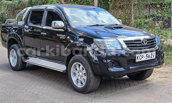 Buy Used Toyota Hilux Black Car in Bugembe in Eastern