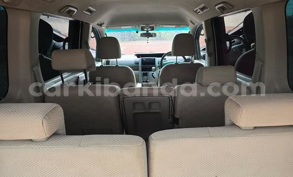 Acheter Occasion Voiture Toyota Noah Autre à Bugiri, Est Acheter Occasion Voiture Toyota Noah Autre à Bugiri, Est