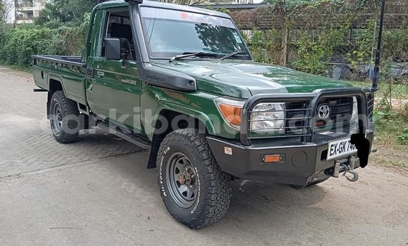 Buy Used Toyota Land Cruiser Other Car in Bombo in Central