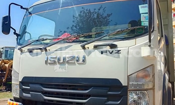 Buy Used Isuzu Bighorn White Truck in Bombo in Central Buy Used Isuzu Bighorn White Truck in Bombo in Central