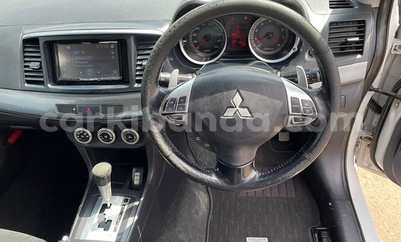 Acheter Occasion Voiture Mitsubishi Galant Blanc à Bugembe, Est Acheter Occasion Voiture Mitsubishi Galant Blanc à Bugembe, Est