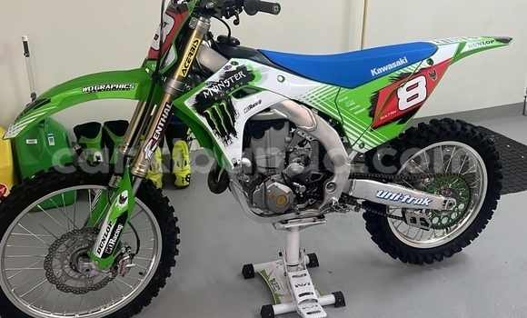 Nunua Ilio tumika Kawasaki KX Kijani Bike ndani ya Kampala nchini Uganda
