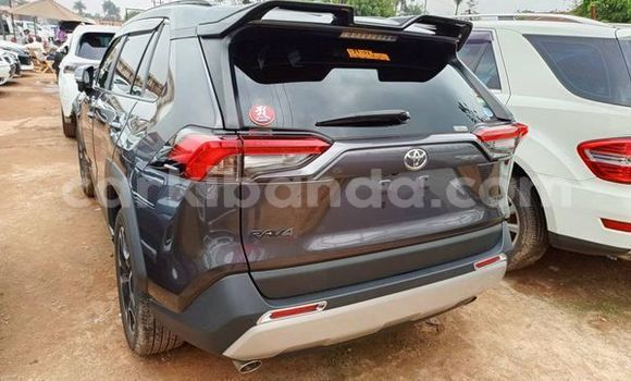 Nunua Ilio tumika Toyota RAV4 Nyingine Gari ndani ya Kampala nchini Uganda
