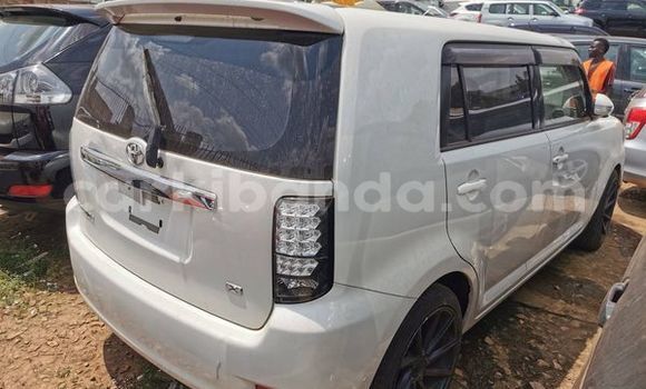Acheter Occasion Voiture Toyota Corolla Rumion Autre à Kampala, Ouganda Acheter Occasion Voiture Toyota Corolla Rumion Autre à Kampala, Ouganda