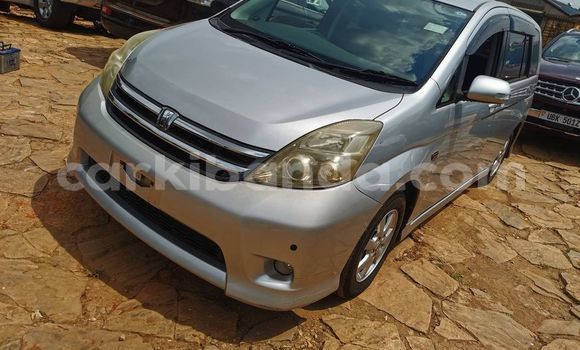 Buy Used Toyota ISis Other Car in Kampala in Uganda Buy Used Toyota ISis Other Car in Kampala in Uganda