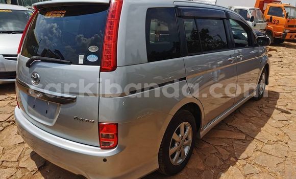 Acheter Occasion Voiture Toyota ISis Autre à Kampala, Ouganda Acheter Occasion Voiture Toyota ISis Autre à Kampala, Ouganda