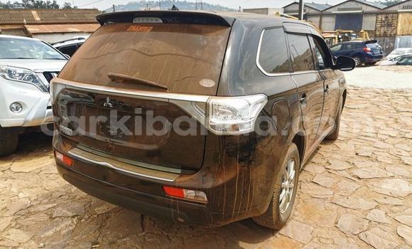 Acheter Occasion Voiture Hyundai Accent Autre à Kampala, Ouganda Acheter Occasion Voiture Hyundai Accent Autre à Kampala, Ouganda