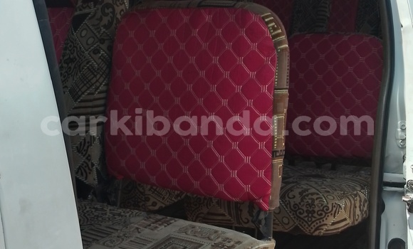 Buy Used Toyota Hiace White Car in Entebbe in Uganda Buy Used Toyota Hiace White Car in Entebbe in Uganda