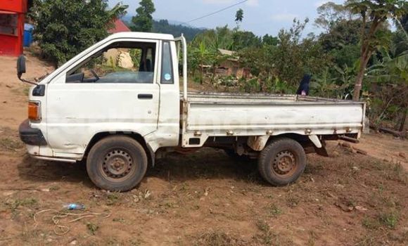 Gura Yakoze Alfa Romeo 145 Other Imodoka i Bugembe mu Eastern Gura Yakoze Alfa Romeo 145 Other Imodoka i Bugembe mu Eastern