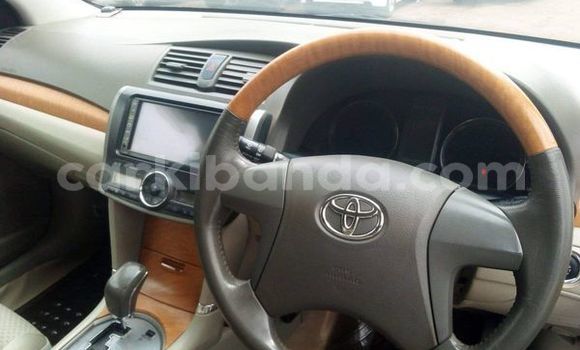 Acheter Occasion Voiture Toyota Premio Autre à Kampala, Ouganda Acheter Occasion Voiture Toyota Premio Autre à Kampala, Ouganda