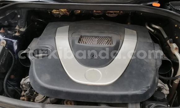 Gura Yakoze Mercedes‒Benz C–Class Blue Imodoka i Apac mu Northern Gura Yakoze Mercedes‒Benz C–Class Blue Imodoka i Apac mu Northern