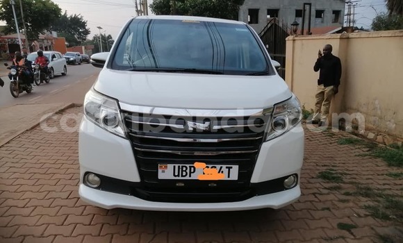 Buy Used Toyota Noah White Car in Bugiri in Eastern Buy Used Toyota Noah White Car in Bugiri in Eastern