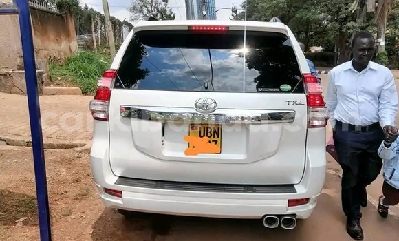 Buy Used Toyota Prado White Car in Bugiri in Eastern Buy Used Toyota Prado White Car in Bugiri in Eastern