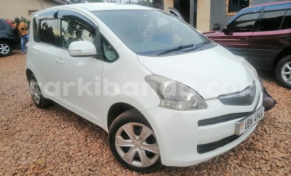 Buy Used Toyota Ractis White Car in Bugiri in Eastern Buy Used Toyota Ractis White Car in Bugiri in Eastern