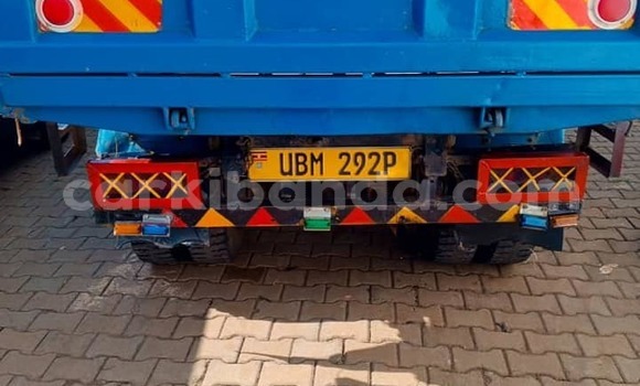 Buy Used Mitsubishi Van Blue Truck in Apac in Northern Buy Used Mitsubishi Van Blue Truck in Apac in Northern