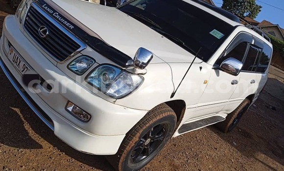 Buy Used Toyota Land Cruiser White Car in Bugiri in Eastern Buy Used Toyota Land Cruiser White Car in Bugiri in Eastern