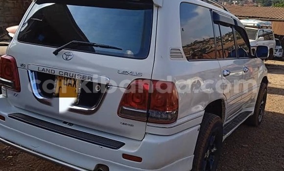 Buy Used Toyota Land Cruiser White Car in Bugiri in Eastern Buy Used Toyota Land Cruiser White Car in Bugiri in Eastern