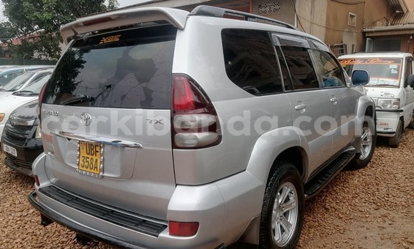 Gura Yakoze Toyota Prado Other Imodoka i Bugembe mu Eastern Gura Yakoze Toyota Prado Other Imodoka i Bugembe mu Eastern