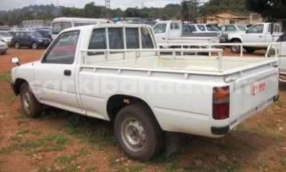Buy Used Nissan 350Z White Car in Arua in Uganda