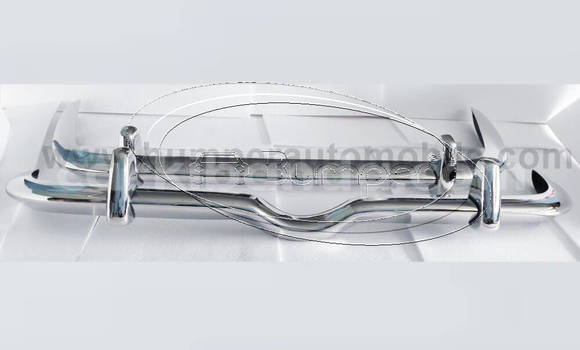 Gura Nshya Jaguar S–Type Silver Imodoka i Kibaale mu Western Gura Nshya Jaguar S–Type Silver Imodoka i Kibaale mu Western