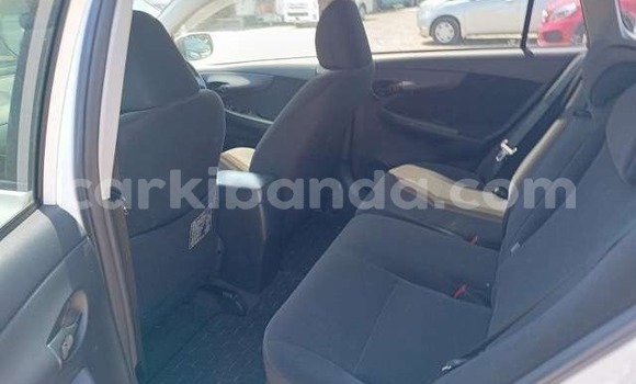 Acheter Neuf Voiture Toyota Fielder Blanc à Kampala, Ouganda Acheter Neuf Voiture Toyota Fielder Blanc à Kampala, Ouganda