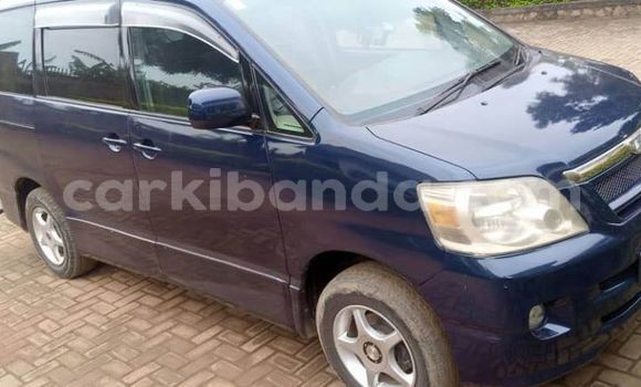 Buy Used Toyota Noah Blue Car in Arua in Uganda