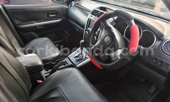 Acheter Occasion Voiture Suzuki Escudo Noir à Arua, Ouganda Acheter Occasion Voiture Suzuki Escudo Noir à Arua, Ouganda